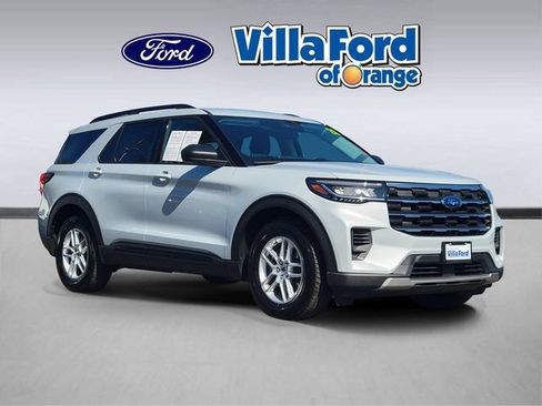Used 2026 Ford Explorer Active RWD image 1