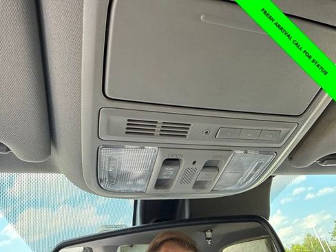 Used 2017 Honda Pilot Touring image 40