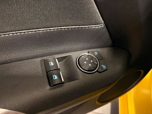 Used 2018 Ford Mustang GT w/ Black Accent Pkg RWD image 14