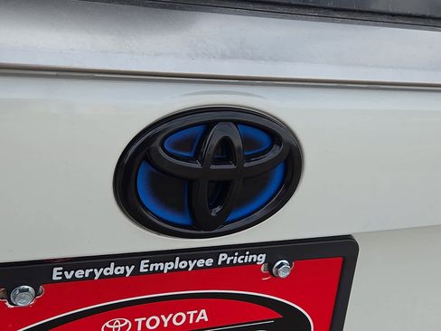 Certified 2022 Toyota RAV4 XSE image 30