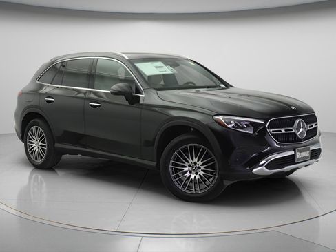 New 2026 Mercedes-Benz GLC 300 image 1