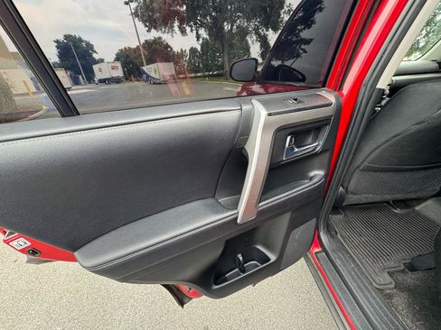 Used 2017 Toyota 4Runner SR5 RWD image 16