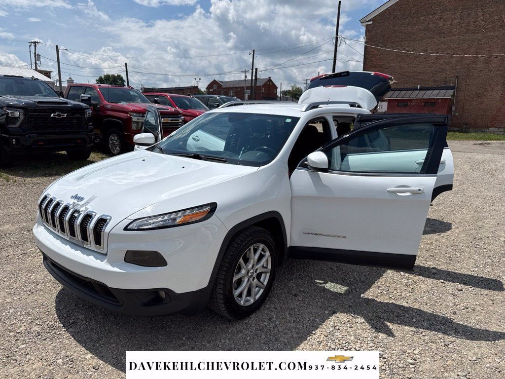 Used 2014 Jeep Cherokee Latitude FWD image 31