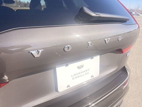 Used 2025 Volvo XC60 B5 Plus image 14