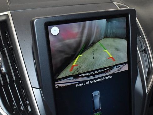 Used 2024 Ford Edge SEL image 15