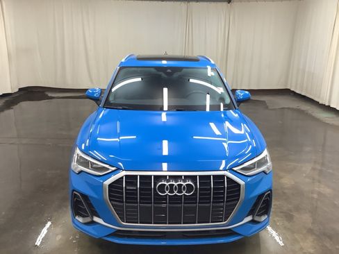 Used 2023 Audi Q3 2.0T Premium image 3