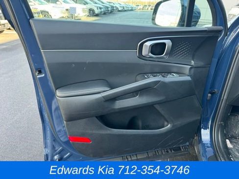 New 2025 Kia Sorento EX w/ Panoramic Sunroof Package image 18