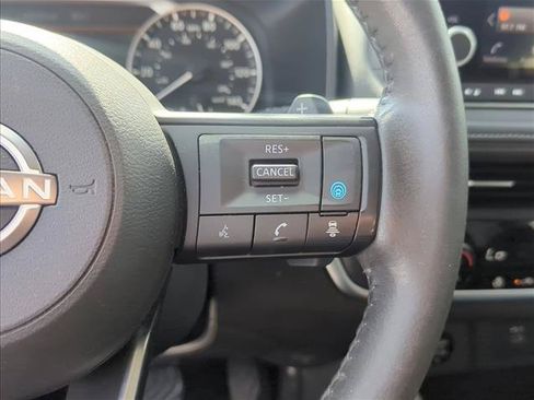 Used 2024 Nissan Rogue SV w/ SV Premium Package AWD/4WD image 13