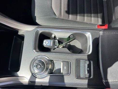 Used 2019 Ford Fusion SE FWD image 18