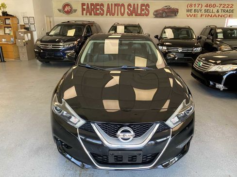 Used 2017 Nissan Maxima SR w/ Midnight Edition image 2