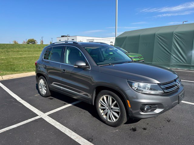 Used 2015 Volkswagen Tiguan SEL AWD/4WD image 4