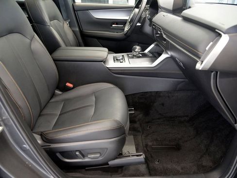 Certified 2024 MAZDA CX-90 3.3 Turbo w/ Premium Package image 33