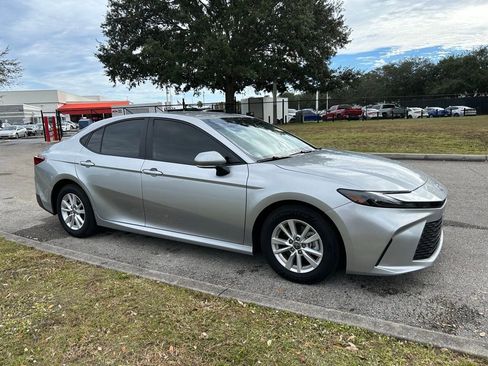 Certified 2025 Toyota Camry LE image 7