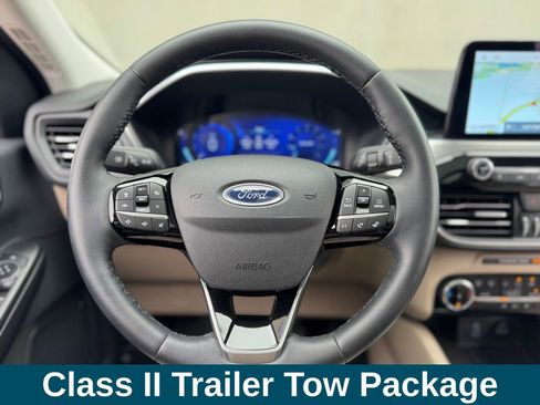Used 2022 Ford Escape Titanium w/ Class II Trailer Tow Package AWD/4WD image 8