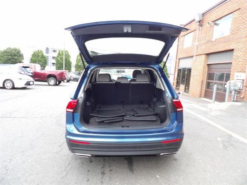 Used 2018 Volkswagen Tiguan S image 9