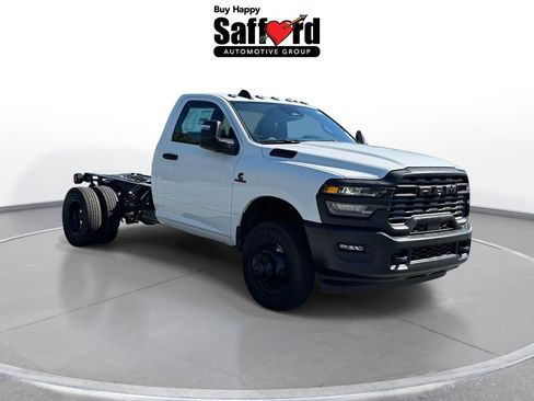 New 2025 RAM 3500 Tradesman image 9