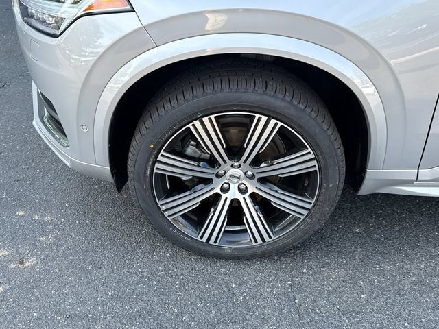 Certified 2023 Volvo XC90 B6 Ultimate w/ Protection Package Premier AWD/4WD image 8