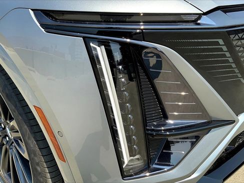 New 2026 Cadillac Lyriq V image 14