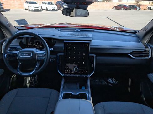 Used 2025 GMC Acadia Elevation image 15