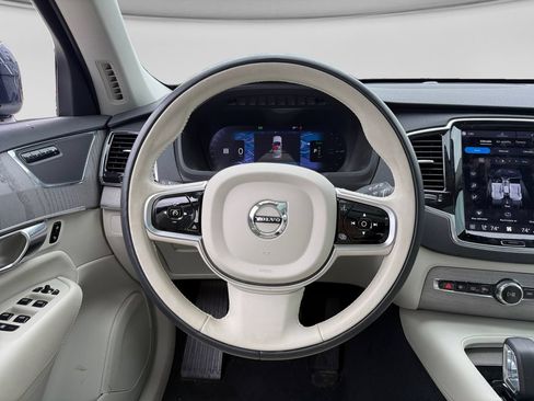 Used 2025 Volvo XC90 T8 Plus w/ Protection Package Premier AWD/4WD image 15