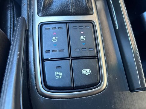 Used 2014 Hyundai Azera Limited w/ Option Group 02 FWD image 20
