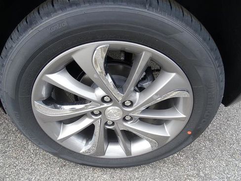 Used 2023 Buick Encore GX Essence w/ Experience Buick Package image 7