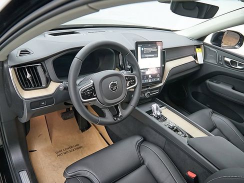 New 2026 Volvo XC60 B5 Ultra w/ Climate Package AWD/4WD image 11
