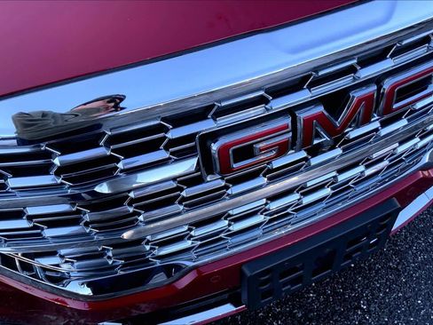 Used 2023 GMC Terrain Denali w/ Denali Premium Package image 32