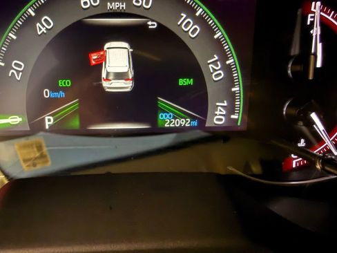 Used 2023 Toyota RAV4 Adventure image 14