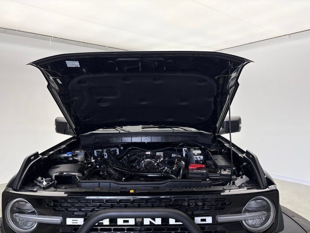 Used 2023 Ford Bronco Wildtrak AWD/4WD image 14