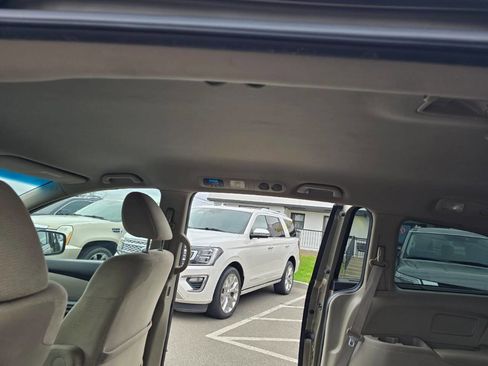 Used 2011 Honda Odyssey EX image 12