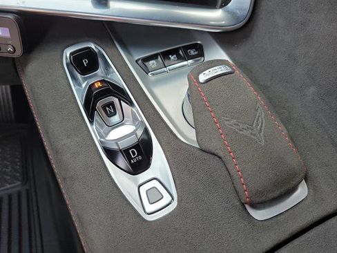 Used 2022 Chevrolet Corvette Stingray Premium Conv w/ Z51 Performance Package image 11