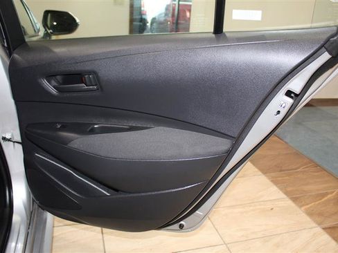 Used 2025 Toyota Corolla LE FWD image 29