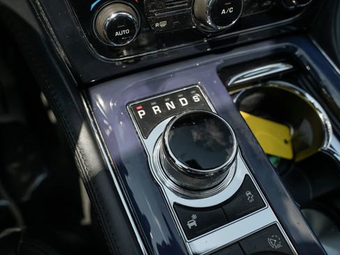 Used 2013 Jaguar XJ AWD image 30