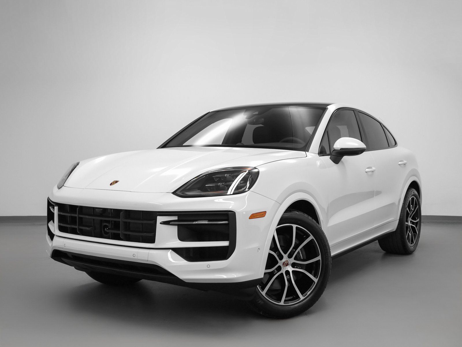 Certified 2026 Porsche Cayenne Coupe AWD/4WD image 6