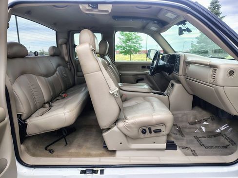 Used 2001 GMC Sierra 2500 SL AWD/4WD image 21