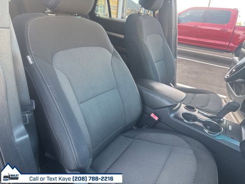 Used 2017 Ford Explorer XLT w/ Equipment Group 201A image 22
