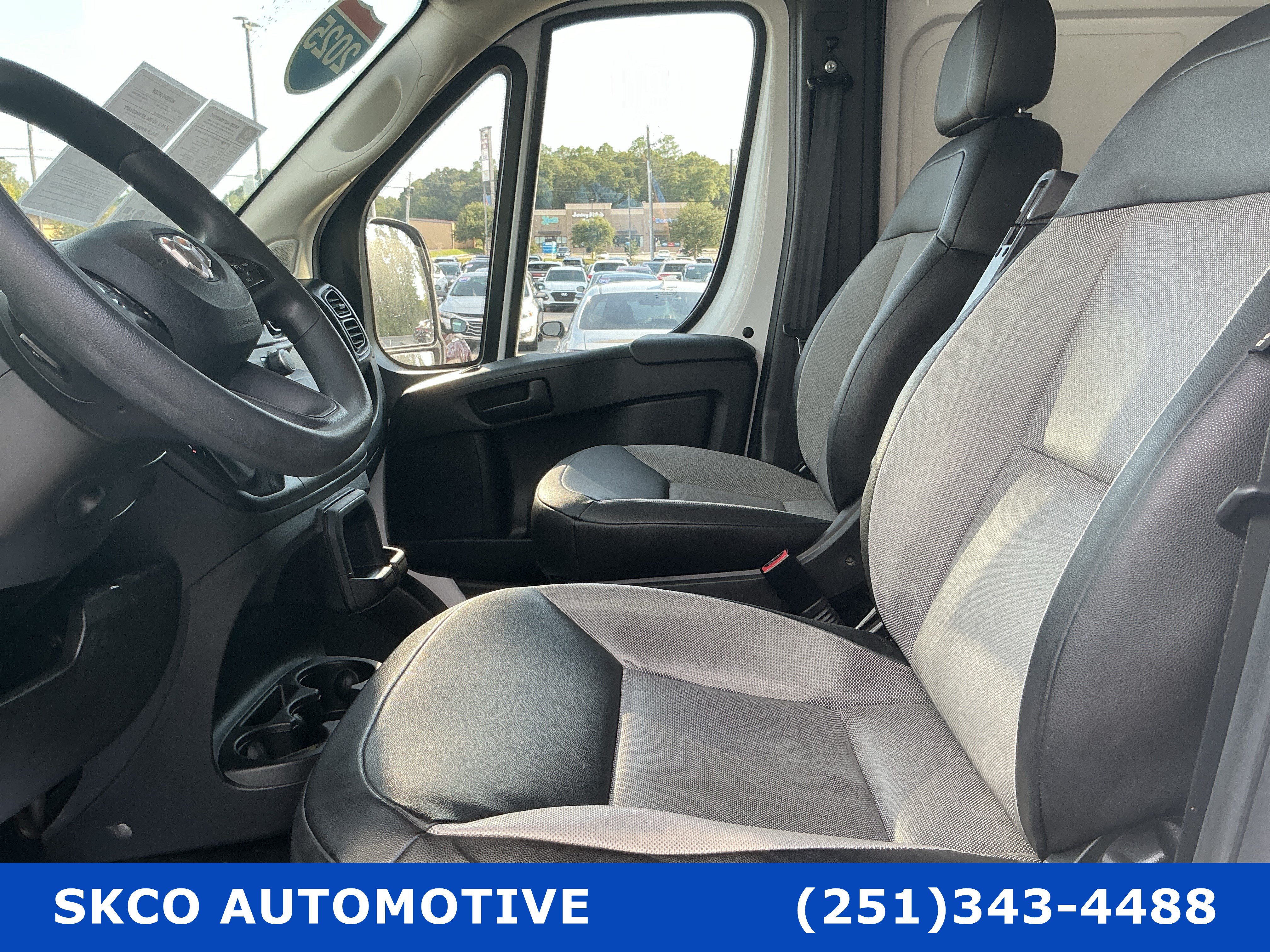 Used 2025 RAM ProMaster 3500 w/ Convenience Group FWD image 11