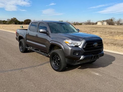 Used 2023 Toyota Tacoma SR w/ SR Convenience Package image 5