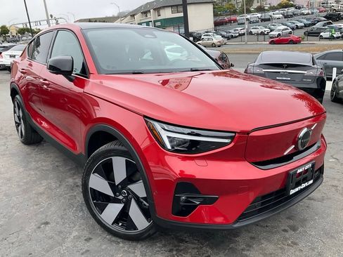 Used 2023 Volvo C40 P8 Recharge Ultimate AWD/4WD image 1