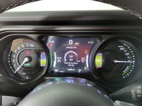 Certified 2025 Jeep Wrangler Unlimited Sahara w/ Safety Group AWD/4WD image 25