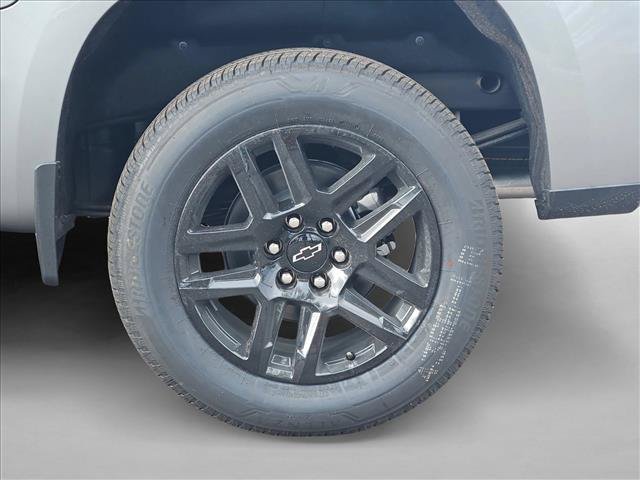 New 2026 Chevrolet Silverado 1500 RST w/ Dark Appearance Package AWD/4WD image 10