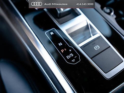 Used 2023 Audi Q8 Premium Plus w/ Premium Plus Package AWD/4WD image 26