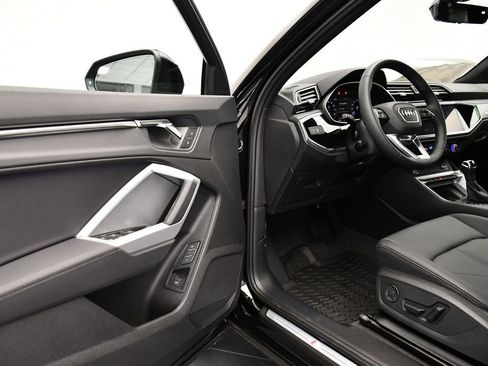 Used 2025 Audi Q3 2.0T Premium w/ Convenience Package image 37