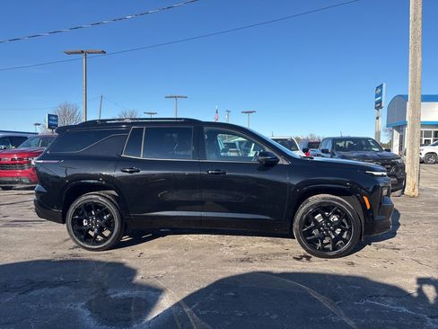 New 2026 Chevrolet Traverse RS w/ LPO, Floor Liner Package image 3