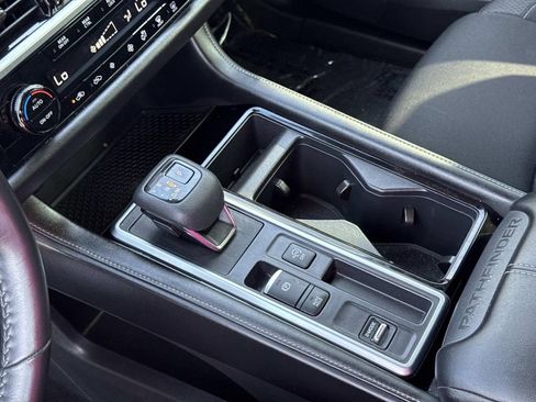 Certified 2022 Nissan Pathfinder SV image 29