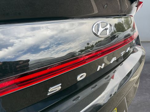 Used 2021 Hyundai Sonata SEL w/ Cargo Package FWD image 11