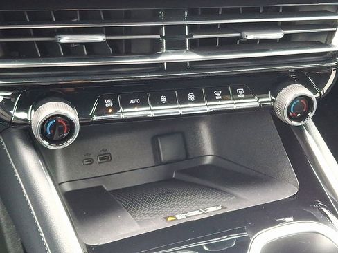 New 2026 Chevrolet Traverse LT w/ Driver Confidence Package image 38