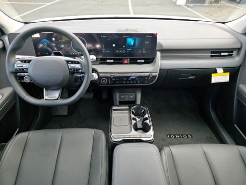 New 2025 Hyundai Ioniq 5 SEL image 19