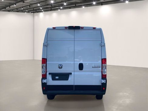 Used 2026 RAM ProMaster 2500 w/ Convenience Group FWD image 6